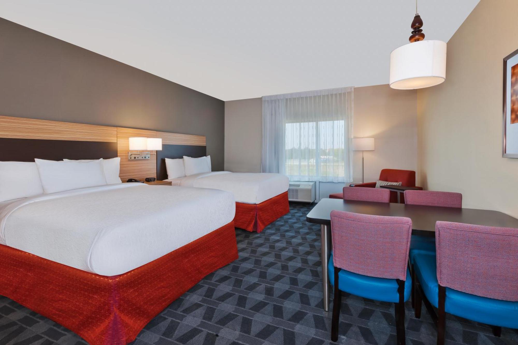 Towneplace Suites By Marriott Grand Rapids Airport Southeast Exterior photo